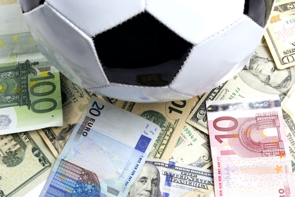 FIFA: Στα 5 δισ. δολάρια η αξία των μεταγραφών φέτος - Χαμηλότερα από τα επίπεδα του 2019