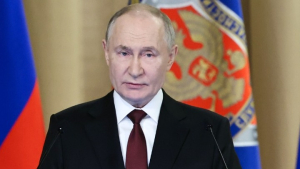 O Πούτιν στέλνει εφέδρους για να υπερασπιστούν τα διυλιστήρια