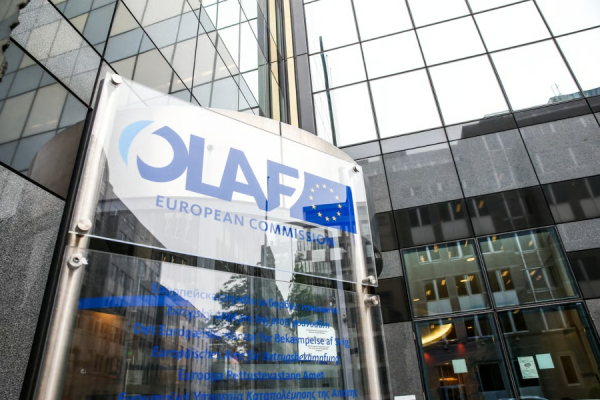 OLAF: Παγκόσμια επιχείρηση κατά του λαθρεμπορίου ηλεκτρονικών τσιγάρων - Κατασχέθηκαν 94 εκατομμύρια τεμάχια