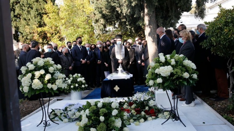 Σε κλίμα συγκίνησης το μνημόσυνο της Φώφης Γεννηματά