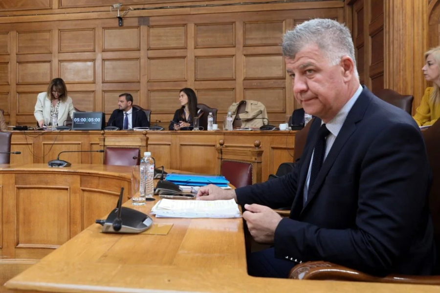 Σημανδράκος - Πρώην πρόεδρος ΟΠΕΚΕΠΕ: «Παραιτήθηκα γιατί δεχόμουν ασφυκτικές πιέσεις από τον υπουργό Αυγενάκη»