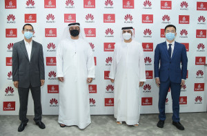 Η Emirates και η Huawei επεκτείνουν τη συνεργασία τους