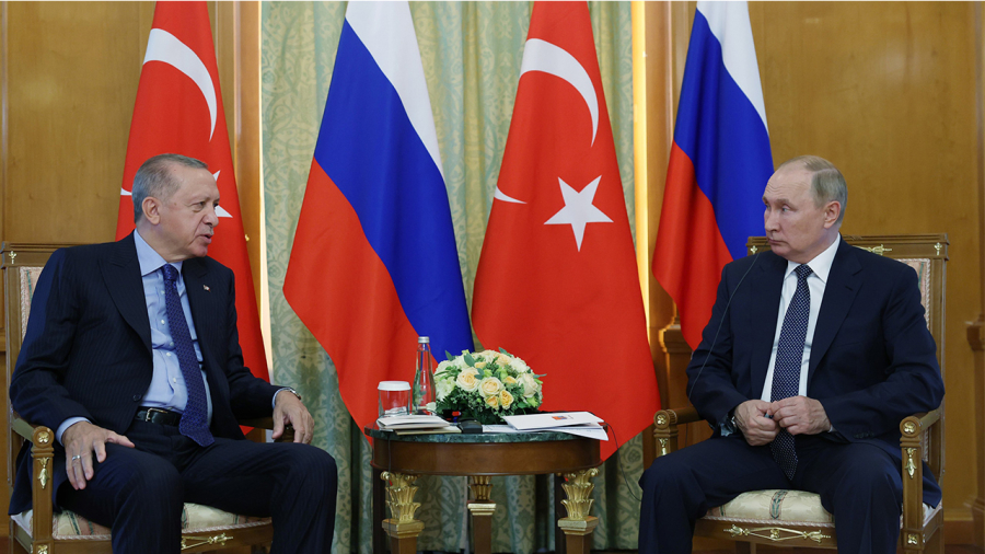 FT: Η Δύση ανησυχεί για την εμβάθυνση των σχέσεων Τουρκίας με Ρωσία