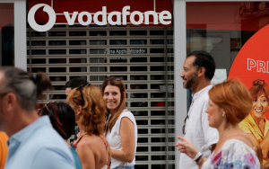 Η Zegona αγοράζει τη Vodafone Ισπανίας για 5 δις ευρώ