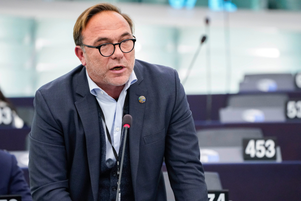 Π. Κόκκαλης: Η κυβέρνηση δαπάνησε σε επιδοτήσεις λογαριασμών ηλεκτρικού ρεύματος πάνω από 12,1 δισ. ευρώ