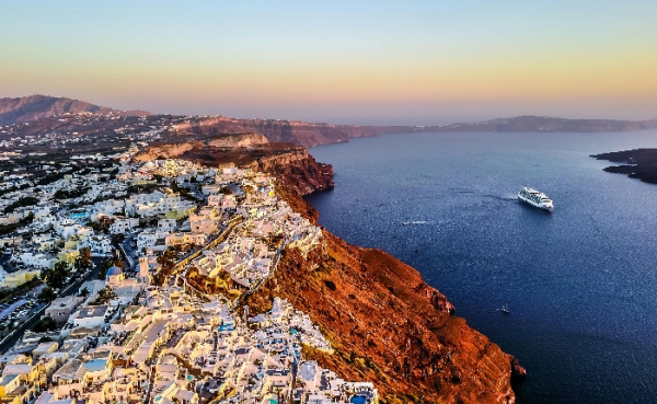 Νέος σεισμός 4,6 Ρίχτερ μεταξύ Σαντορίνης και Αμοργού - Ομάδες ΕΜΑΚ και ΕΜΟΔΕ στη Σαντορίνη